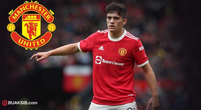 แดเนี่ยล เจมส์