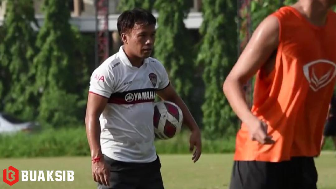 ดัสกร ทองเหลา