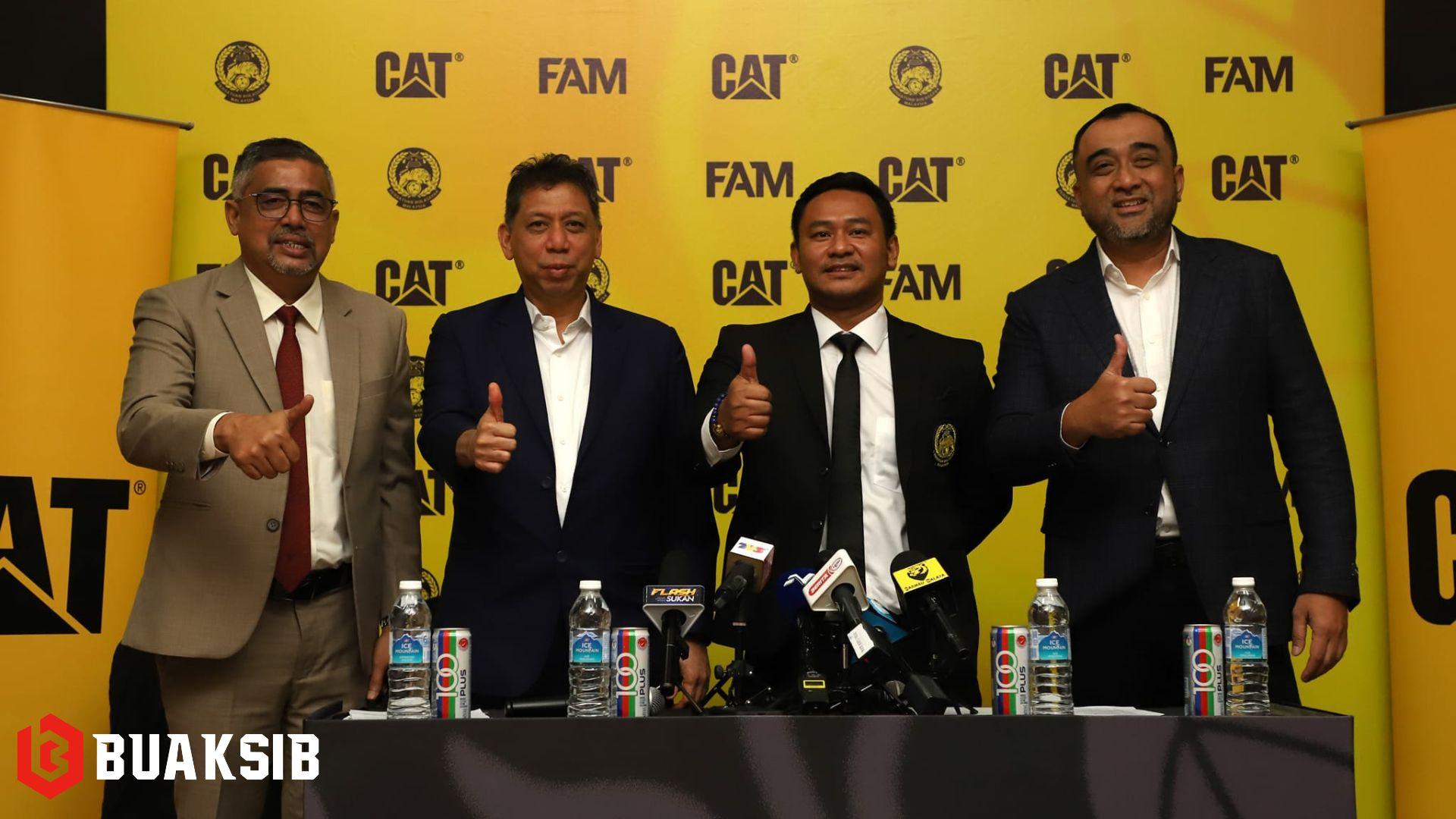 รักษ์พล สายเนตรงาม