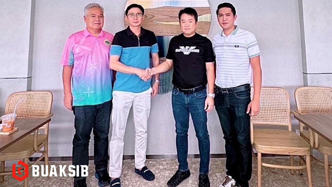 โค้ชโอ่ง