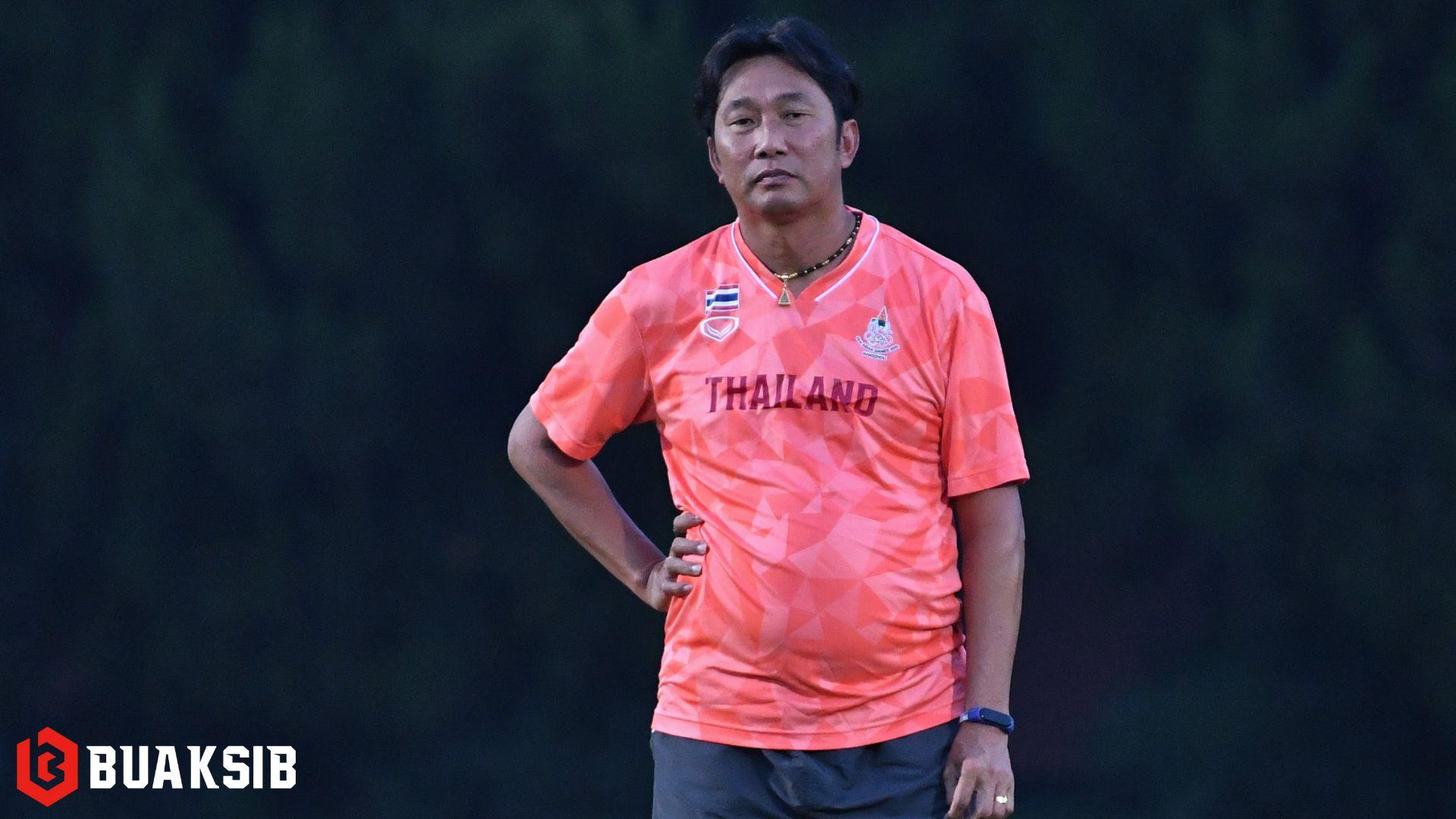 นฤพล แก่นสน