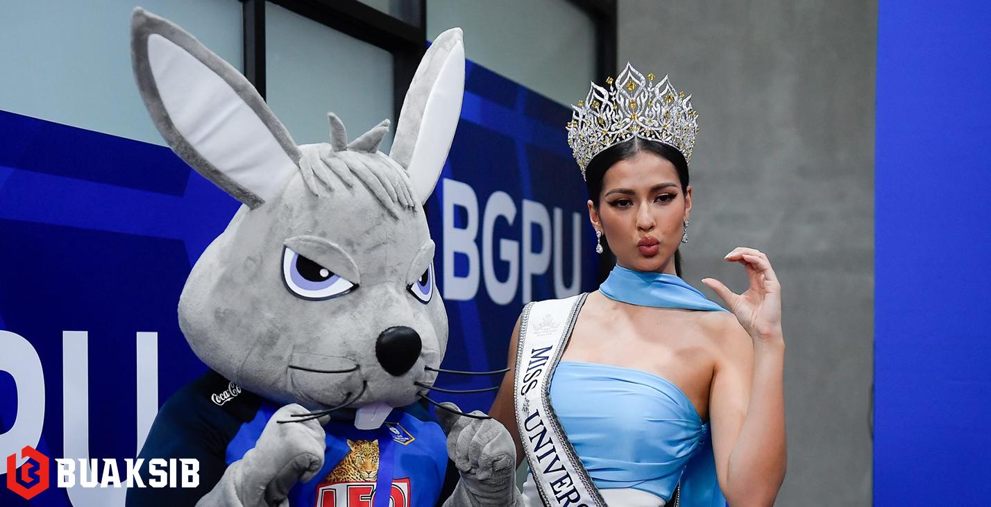 เเอนโทเนีย โพซิ้ว