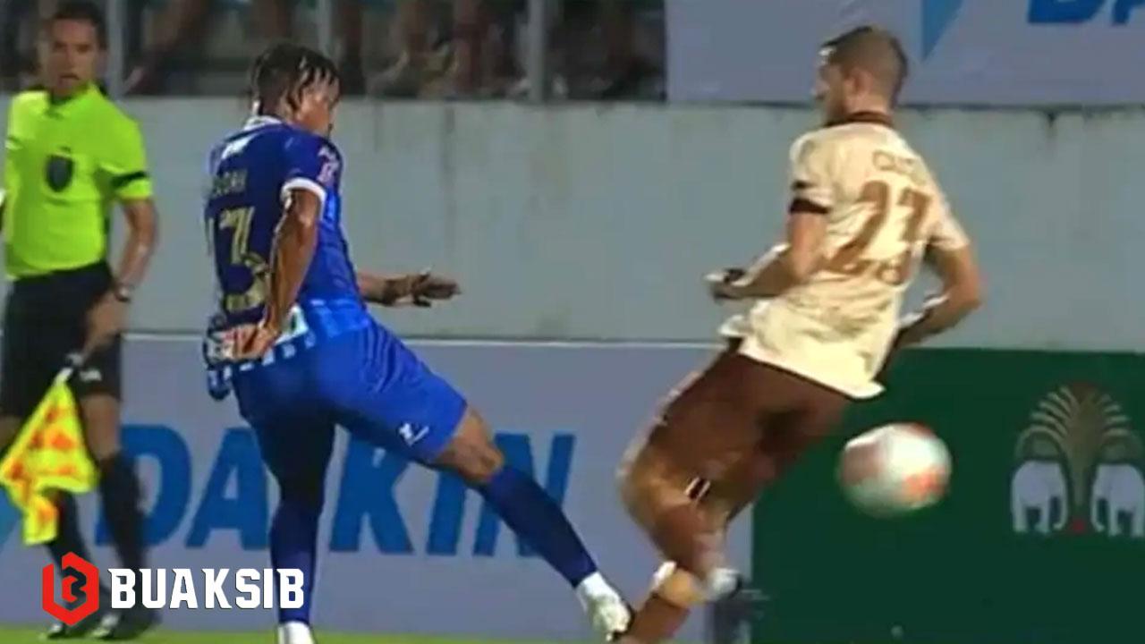 ชลบุรี เกมเจอ บุรีรัมย์